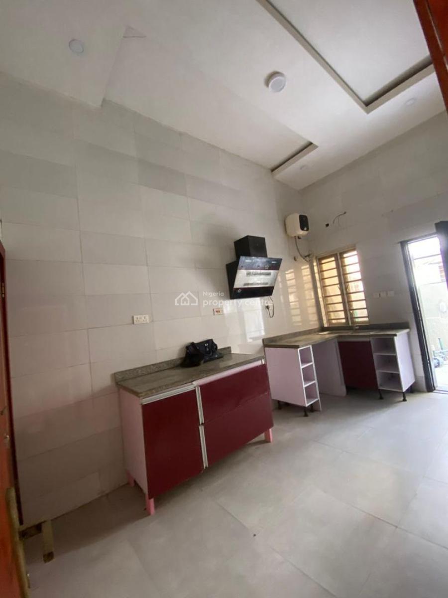 Newly Renovated 3 Bedroom Semi Detached Duplex with Bq, Chevron Alternative Road, Lekki, Lekki Phase 2, Lekki, Lagos, Semi-detached Duplex for Rent