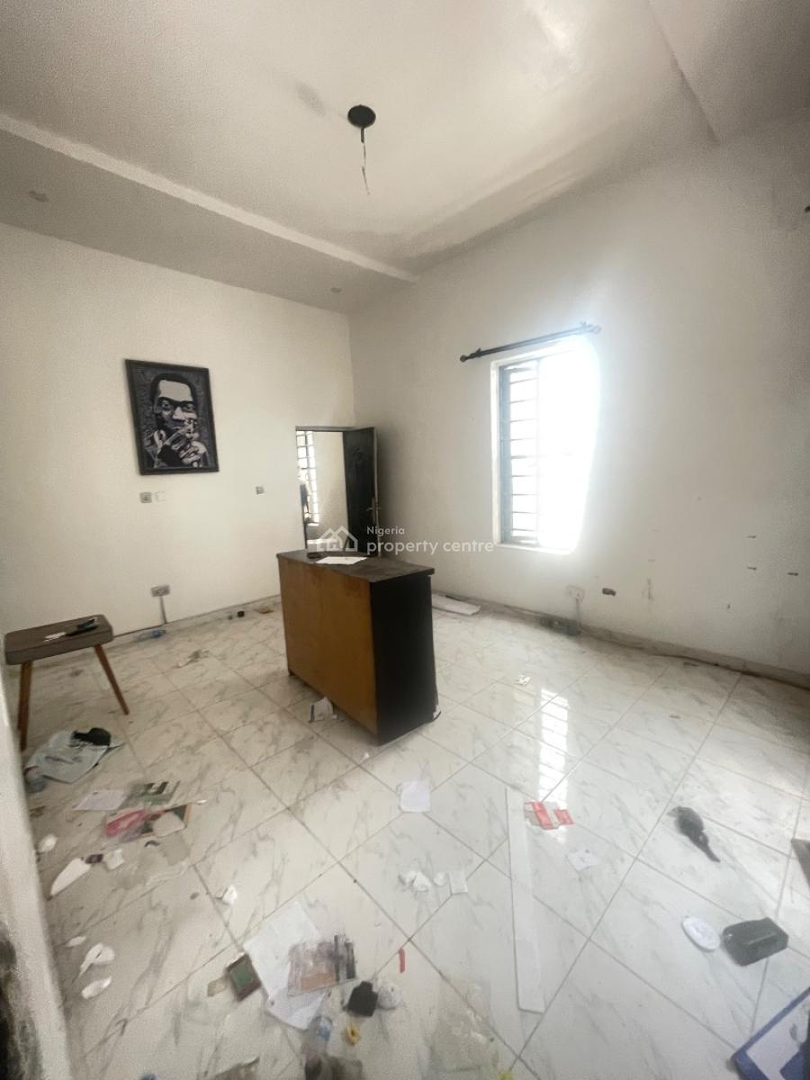 Standard Massive Self Con in a Call to Access Estate, Located Inside an Estate,good Road ,clean Estate, Sangotedo, Ajah, Lagos, Self Contain (single Rooms) for Rent