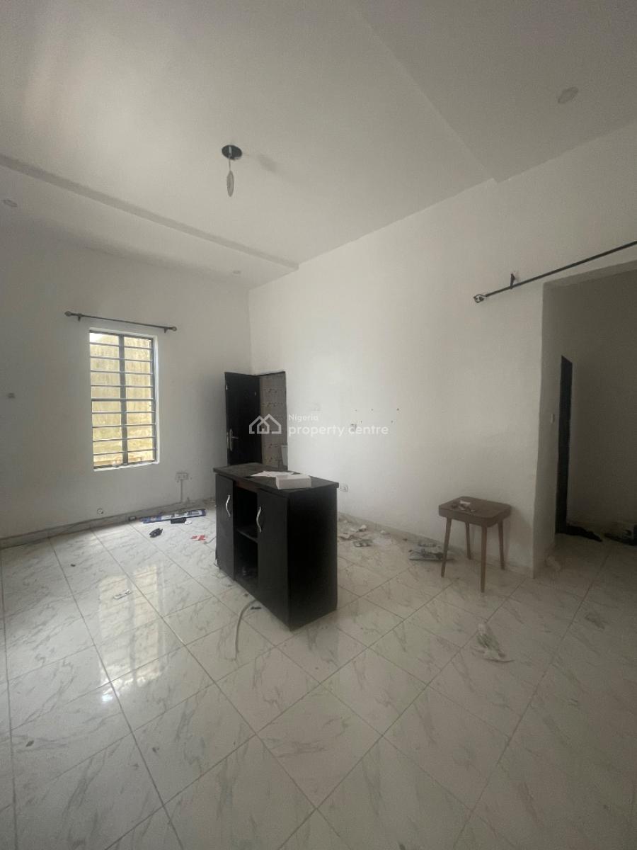 Standard Massive Self Con in a Call to Access Estate, Located Inside an Estate,good Road ,clean Estate, Sangotedo, Ajah, Lagos, Self Contain (single Rooms) for Rent