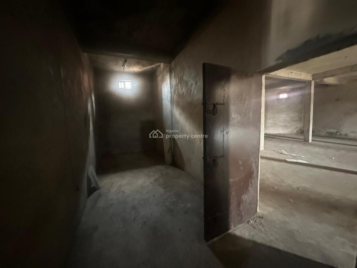 Warehouse, Off International Airport Road Ajao Estate, Isolo, Lagos, Warehouse for Rent