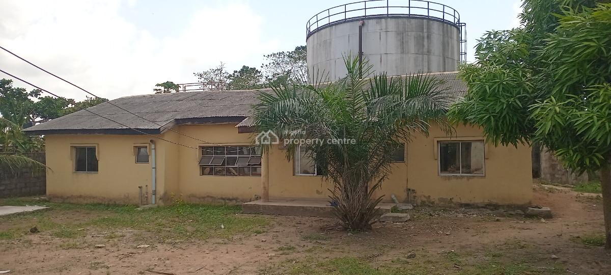 Fenced and Gated House  with Big Compound Suitable for Business Use, Shobaloju Close, T-junction, Oloja Estate, Epe, Lagos, Detached Bungalow for Rent