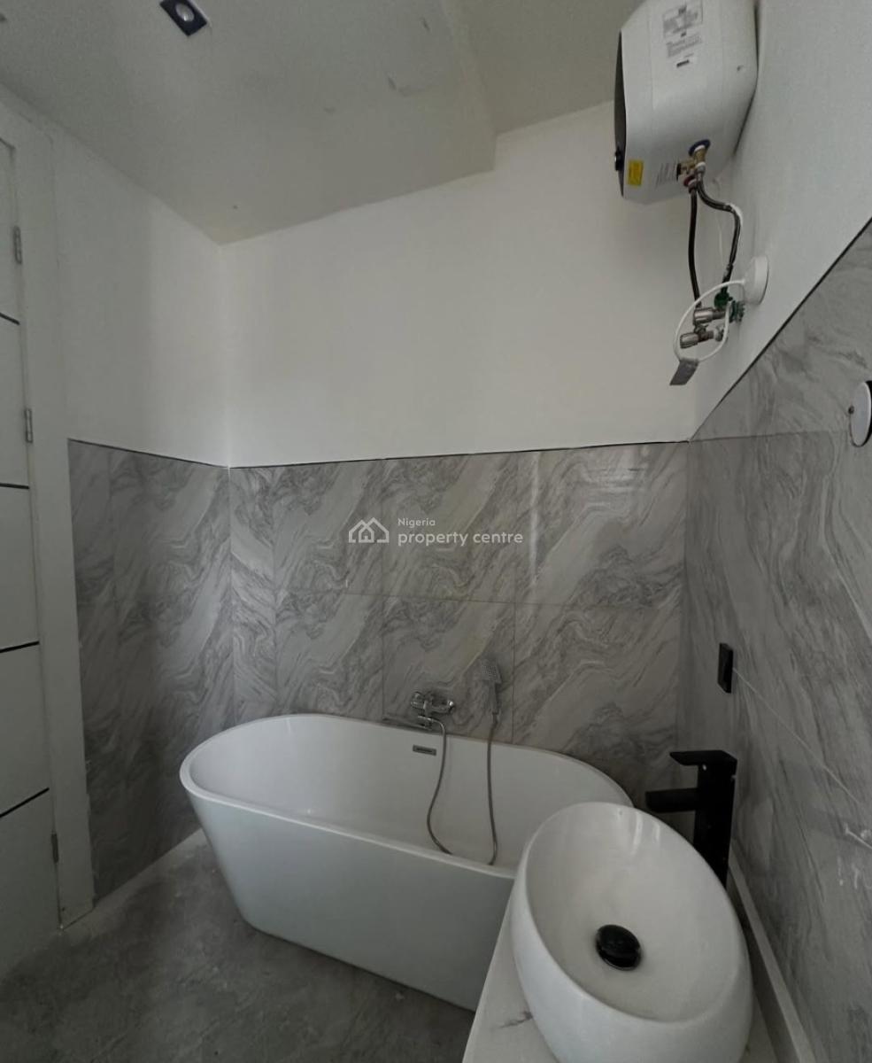 Serviced with 24/7 Power Supply 2 Bedroom En-suite Flat with an Open F, Ikate Elegushi, Lekki, Lagos, Flat / Apartment for Rent