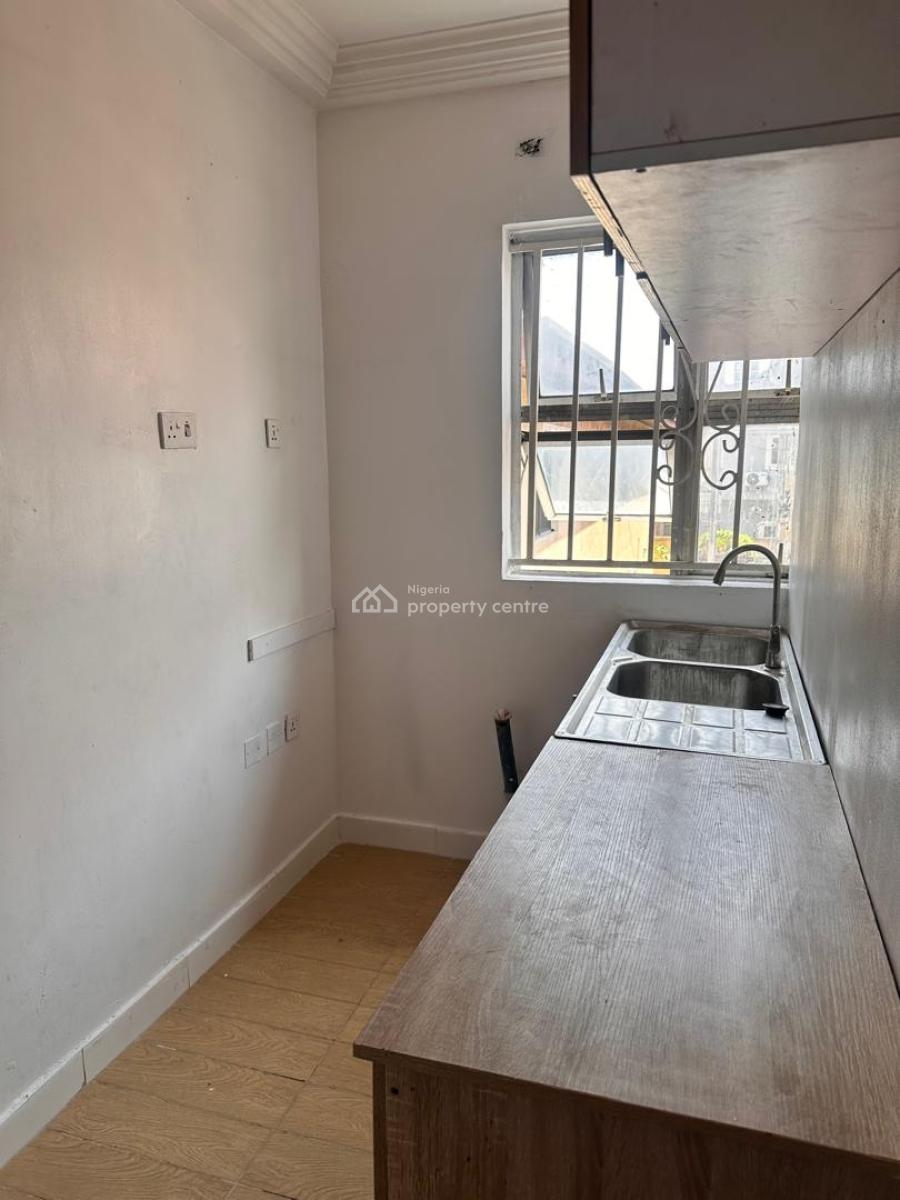 Spacious One Bedroom Miniflat, Lekki Phase 1, Lekki, Lagos, Mini Flat (room and Parlour) for Rent