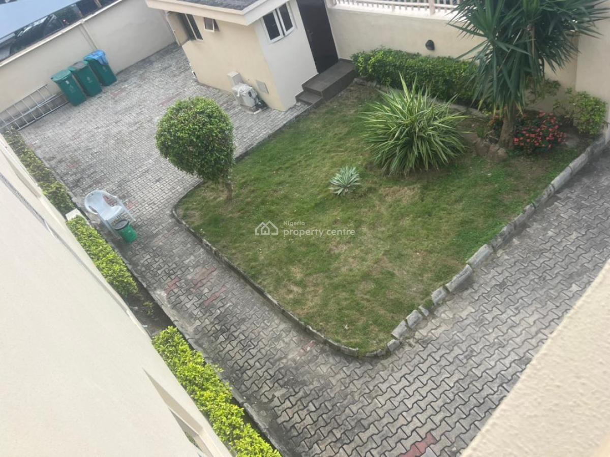 3 Bedroom Semi Furnished Flat, Lekki Phase 1, Lekki, Lagos, Flat / Apartment for Rent