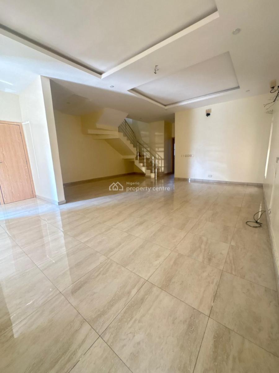 Spacious Studio Apartment with Private Kitchen, Ikota Villa Gra, Ikota, Lekki, Lagos, Self Contain (single Rooms) for Rent