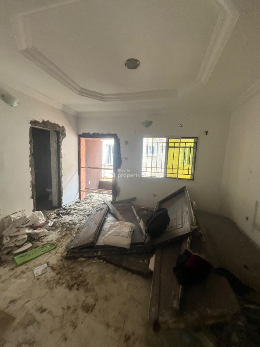 Clean Renovated 2 Bedroom Flat Upstairs and Downstairs, Mobil Road Ilaje, Ajah, Lagos, Flat / Apartment for Rent