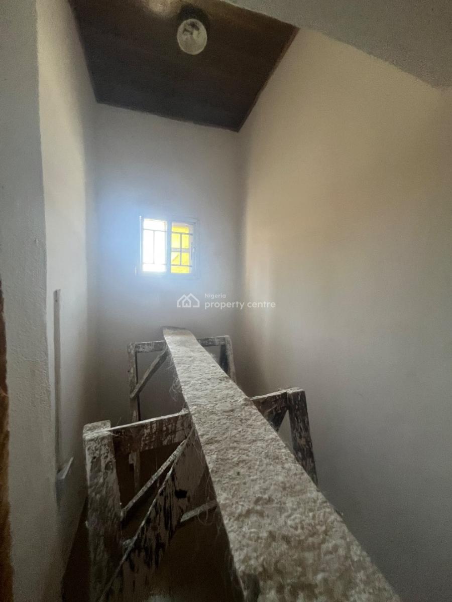 Clean Renovated 2 Bedroom Flat Upstairs and Downstairs, Mobil Road Ilaje, Ajah, Lagos, Flat / Apartment for Rent