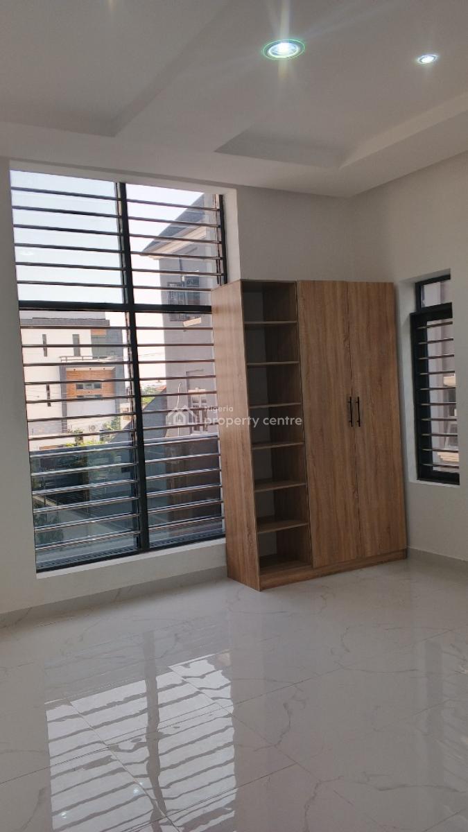 Luxury 2bedroom Flat, Lekki Scheme 2 Estate Abraham Adesanya Ajah, Lekki Phase 2, Lekki, Lagos, Flat / Apartment for Sale