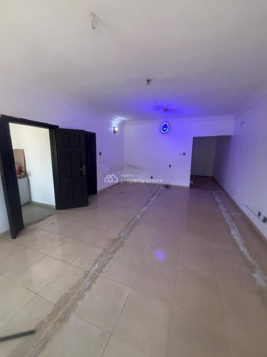Very Spacious Self Contain, Mobil Road Ilaje, Ajah, Lagos, Self Contain (single Rooms) for Rent