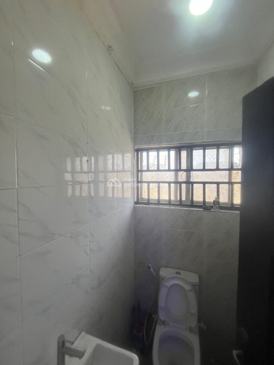 Very Spacious Self Contain, Mobil Road Ilaje, Ajah, Lagos, Self Contain (single Rooms) for Rent