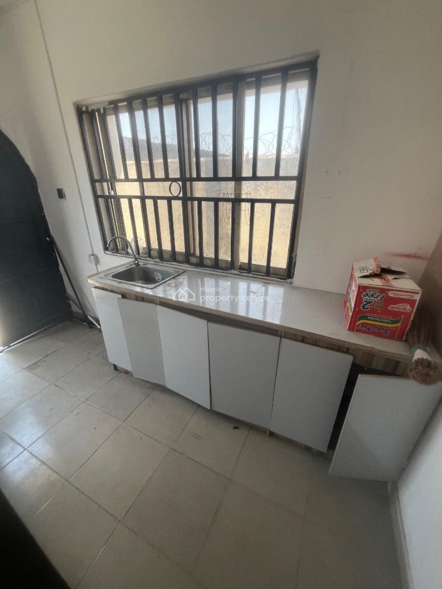 Very Spacious Self Contain, Mobil Road Ilaje, Ajah, Lagos, Self Contain (single Rooms) for Rent