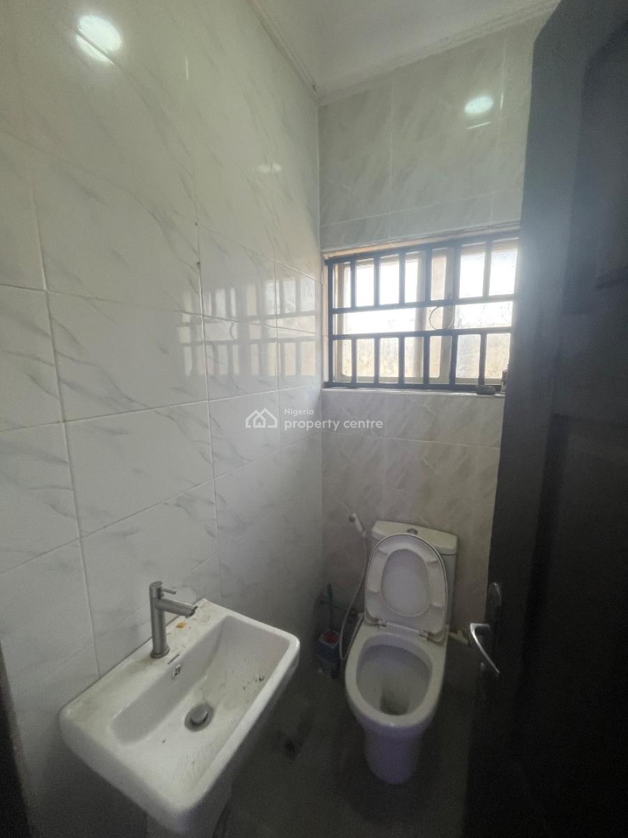 Very Spacious Self Contain, Mobil Road Ilaje, Ajah, Lagos, Self Contain (single Rooms) for Rent