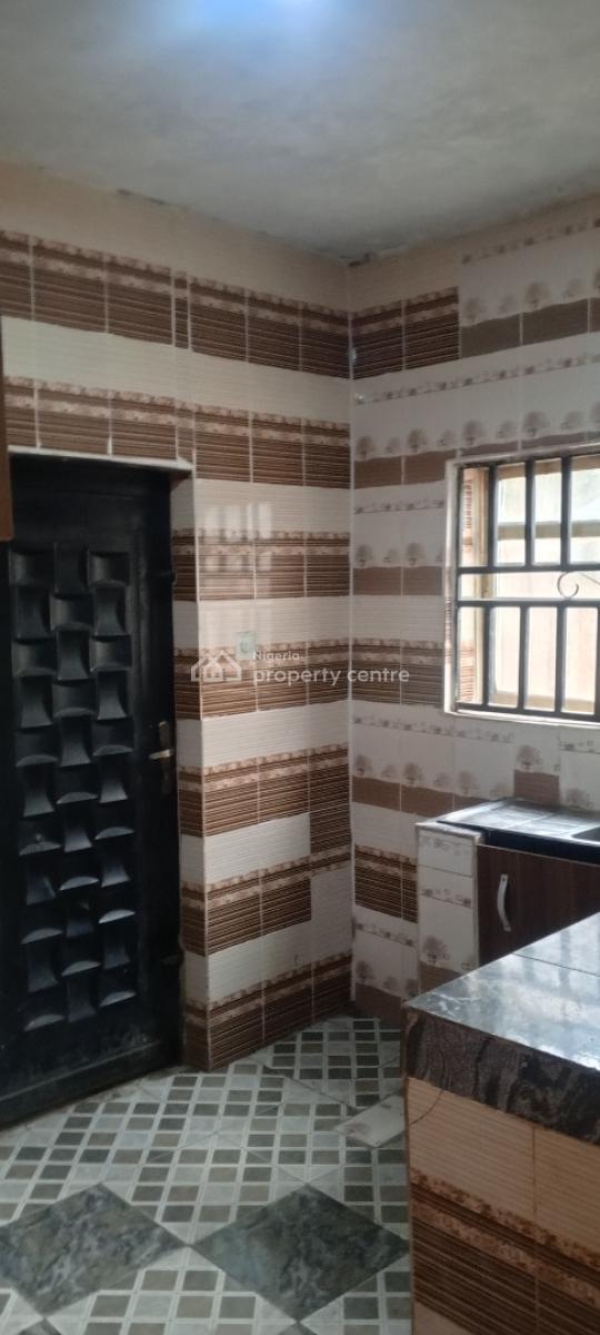 Lovely Pop 2 Bedroom Flat Ensuit, Short Drive From Magboro Bus Stop, Asese Ibafo, Asese, Ibafo, Ogun, Flat / Apartment for Rent
