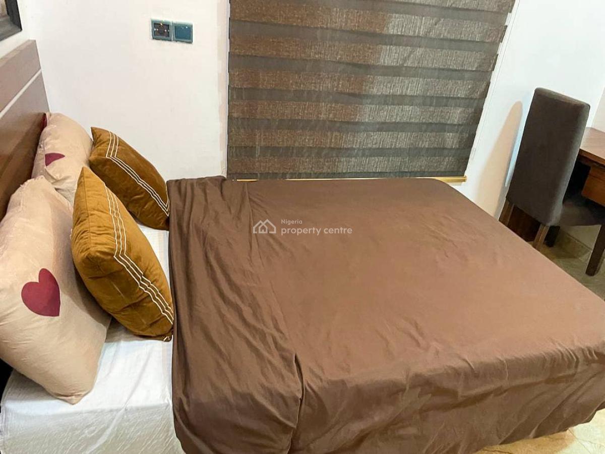 2 Bedroom Apartment, Gra, Ogudu, Lagos, Flat / Apartment Short Let