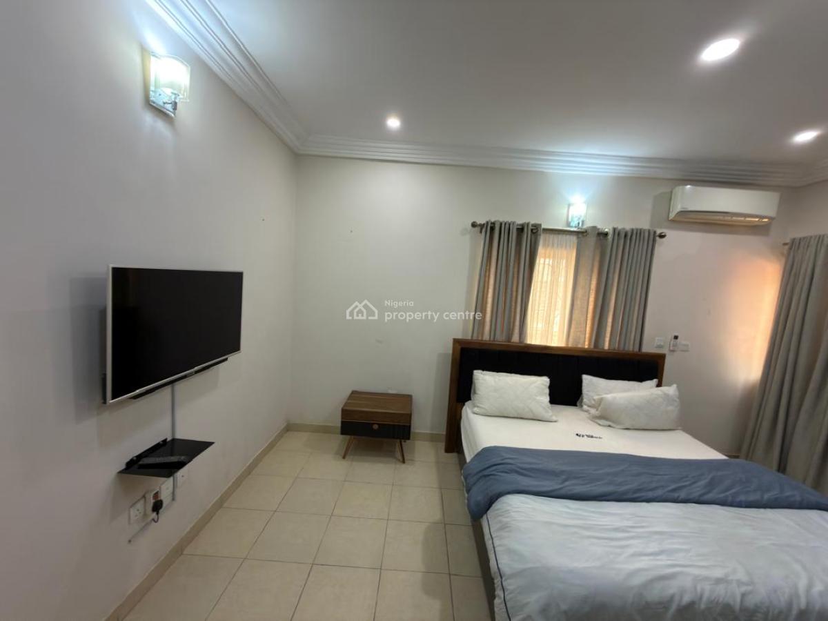 Luxury Fully Furnished 2 Bedroom Flat  on The 1st Floor ), Wuye, Abuja, Flat / Apartment for Rent