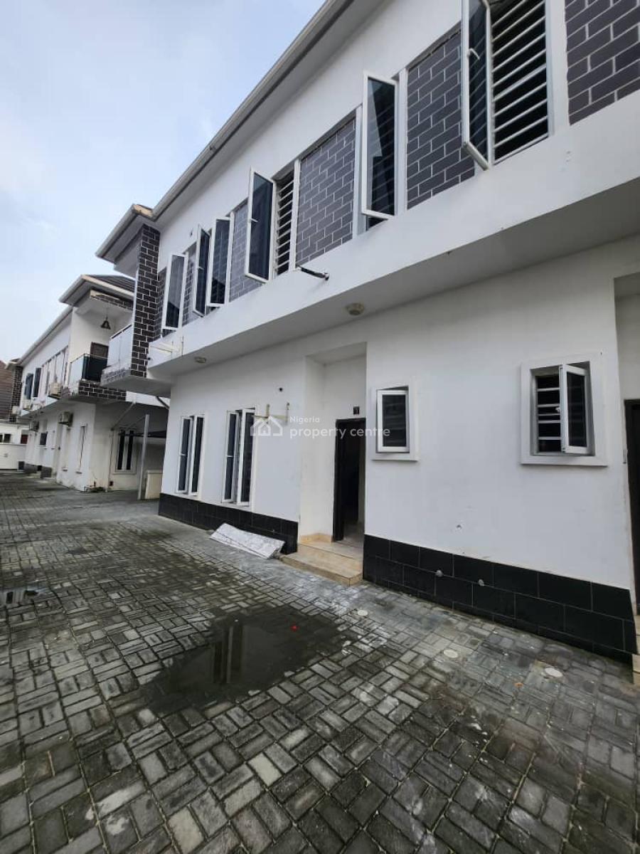 Specious Room, Cluster 1, Lekki County, Ikota, Lekki Lagos ., Ikota, Lekki, Lagos, House for Rent