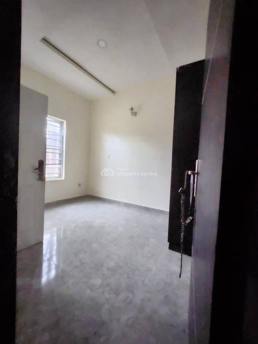 Specious Room, Cluster 1, Lekki County, Ikota, Lekki Lagos ., Ikota, Lekki, Lagos, House for Rent