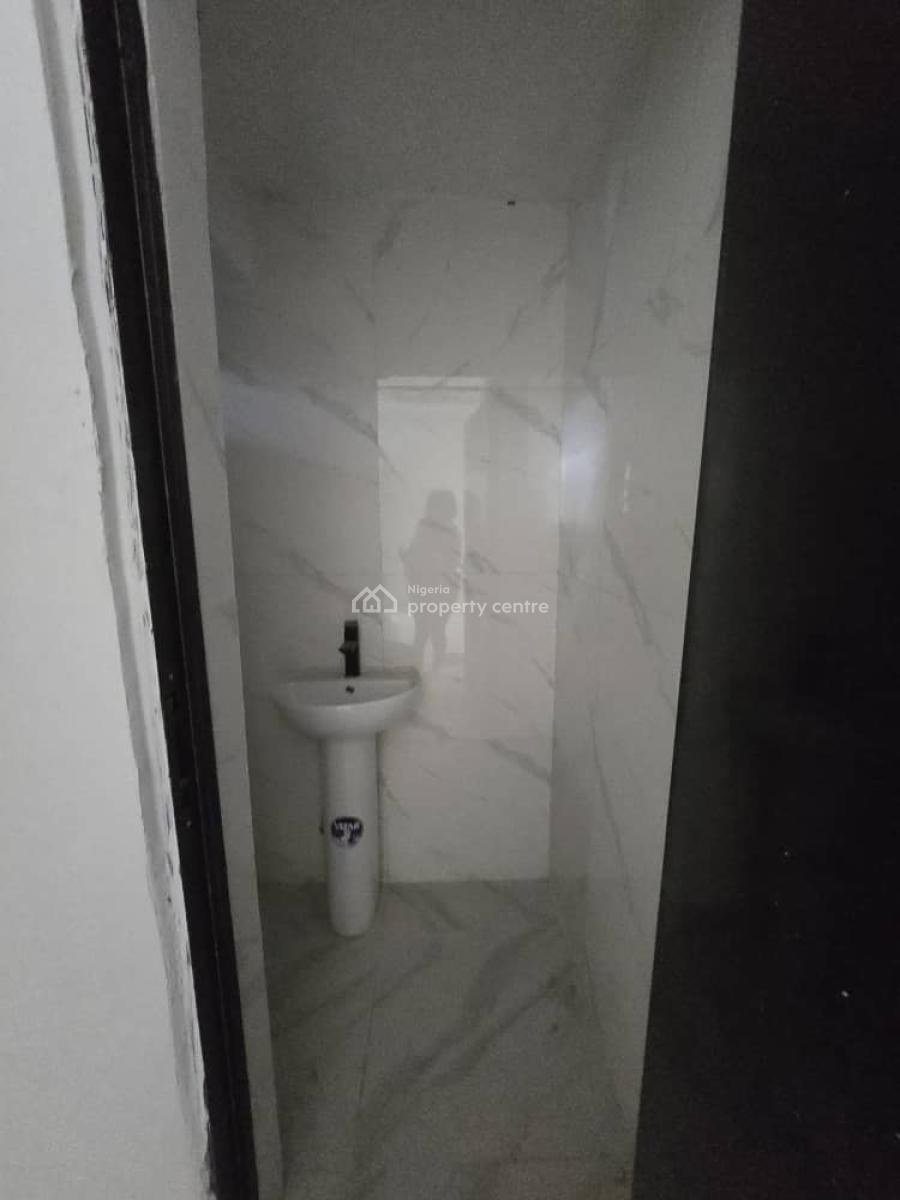Spacious 3 Bedroom Terrace Duplex, Abraham Adesanya General Paint Ajah Lekki, Lekki Phase 2, Lekki, Lagos, Detached Duplex for Sale