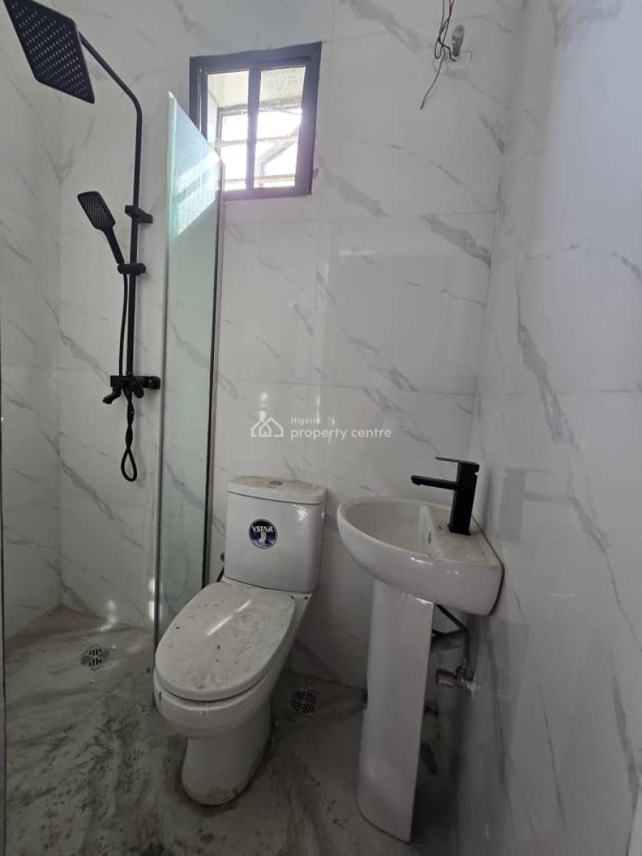 Spacious 3 Bedroom Terrace Duplex, Abraham Adesanya General Paint Ajah Lekki, Lekki Phase 2, Lekki, Lagos, Detached Duplex for Sale