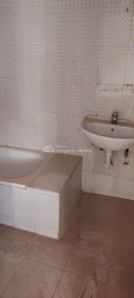 3 Bedroom Block of Flat with Boys Quarters on The Second Floor, Wuse 2, Abuja, Wuse 2, Abuja, Flat / Apartment for Rent