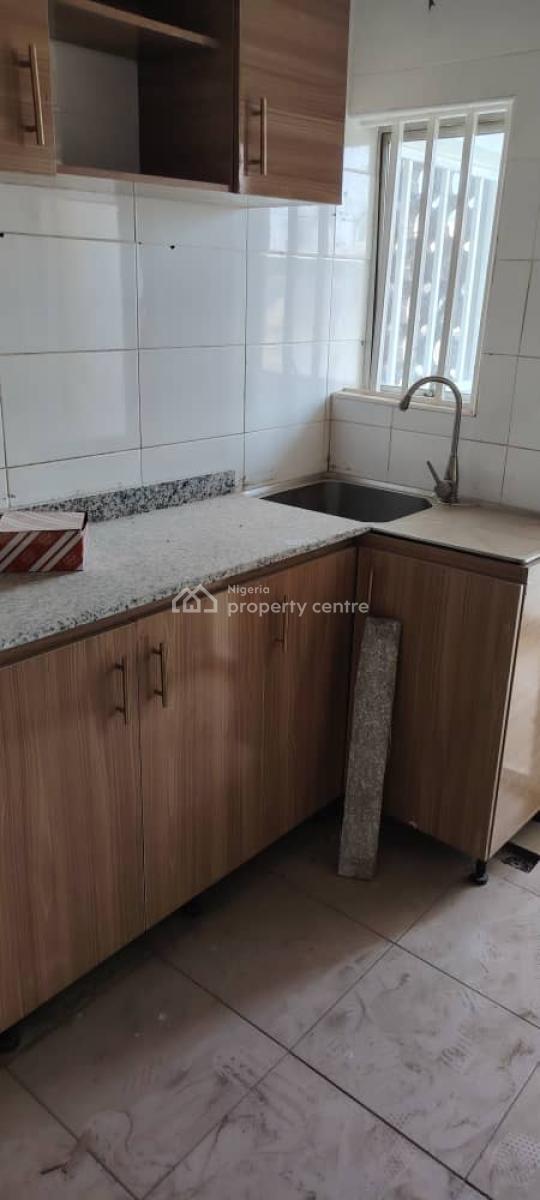 3 Bedroom Block of Flat on The First Floor, Wuse 2, Abuja, Wuse 2, Abuja, Flat / Apartment for Rent