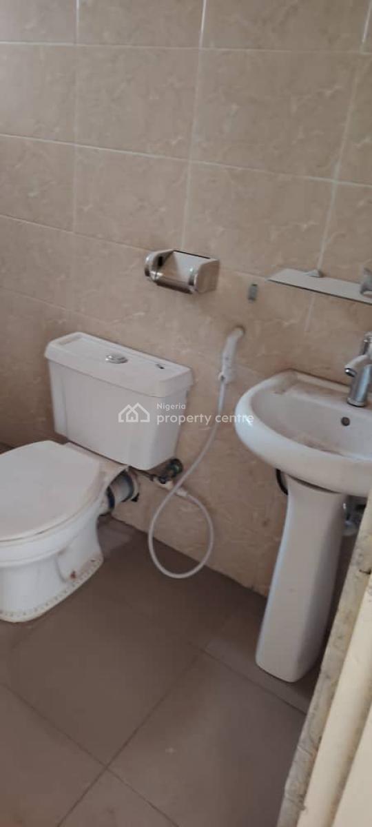 3 Bedroom Block of Flat on The First Floor, Wuse 2, Abuja, Wuse 2, Abuja, Flat / Apartment for Rent