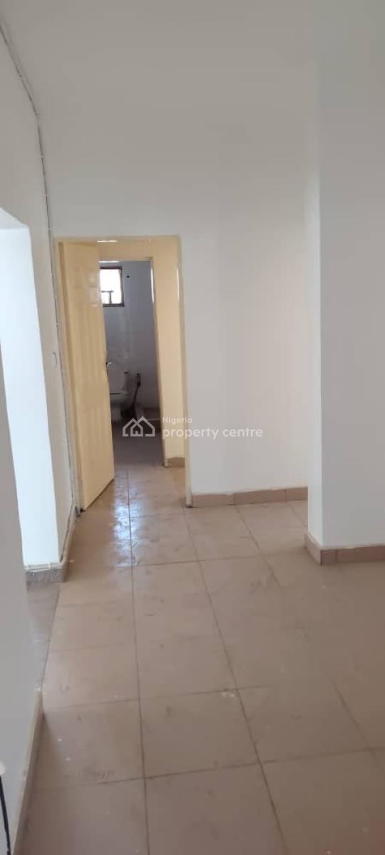 3 Bedroom Block of Flat on The First Floor, Wuse 2, Abuja, Wuse 2, Abuja, Flat / Apartment for Rent