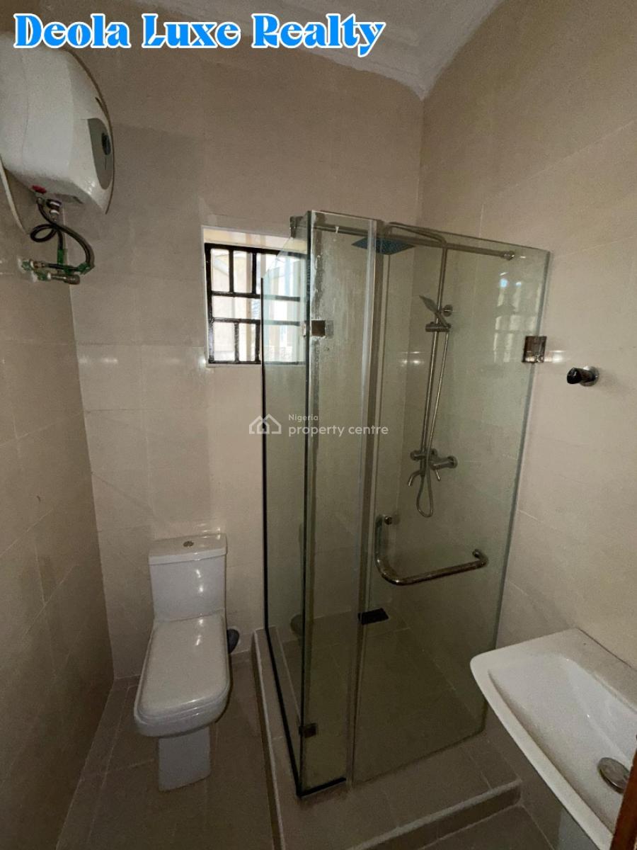 a Nice and Spacious 3 Bedroom Apartment, Off Freedom Way, Lekki Phase 1, Lekki, Lagos, Flat / Apartment for Rent