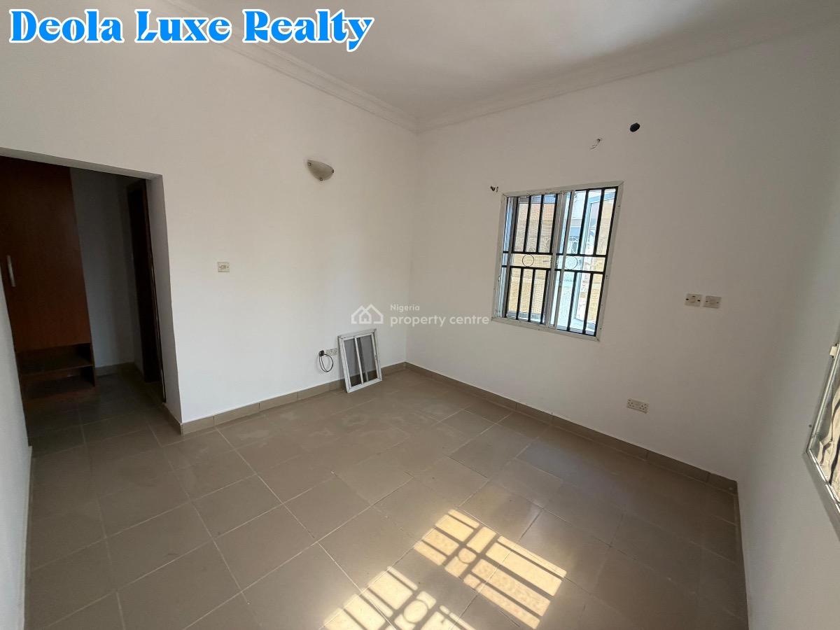 a Nice and Spacious 3 Bedroom Apartment, Off Freedom Way, Lekki Phase 1, Lekki, Lagos, Flat / Apartment for Rent
