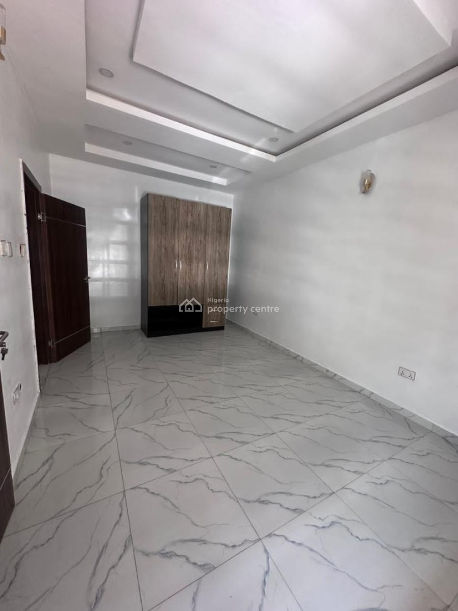 a 2 Bedroom Flat with All Rooms Ensuite on The Ground Floor, Ologolo, Lekki, Lagos, Flat / Apartment for Rent