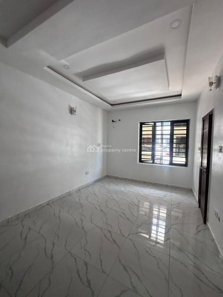 a 2 Bedroom Flat with All Rooms Ensuite on The Ground Floor, Ologolo, Lekki, Lagos, Flat / Apartment for Rent