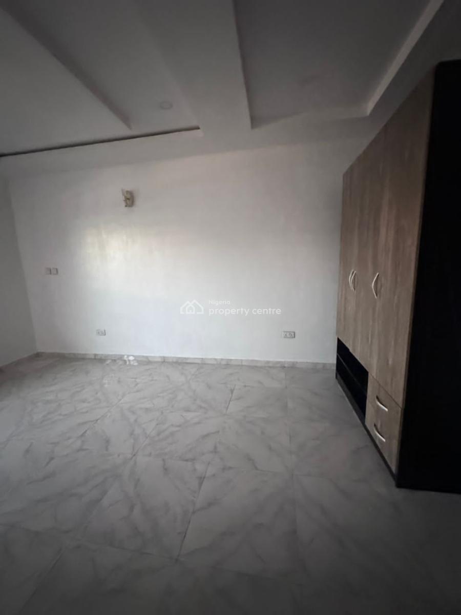 a 2 Bedroom Flat with All Rooms Ensuite on The Ground Floor, Ologolo, Lekki, Lagos, Flat / Apartment for Rent
