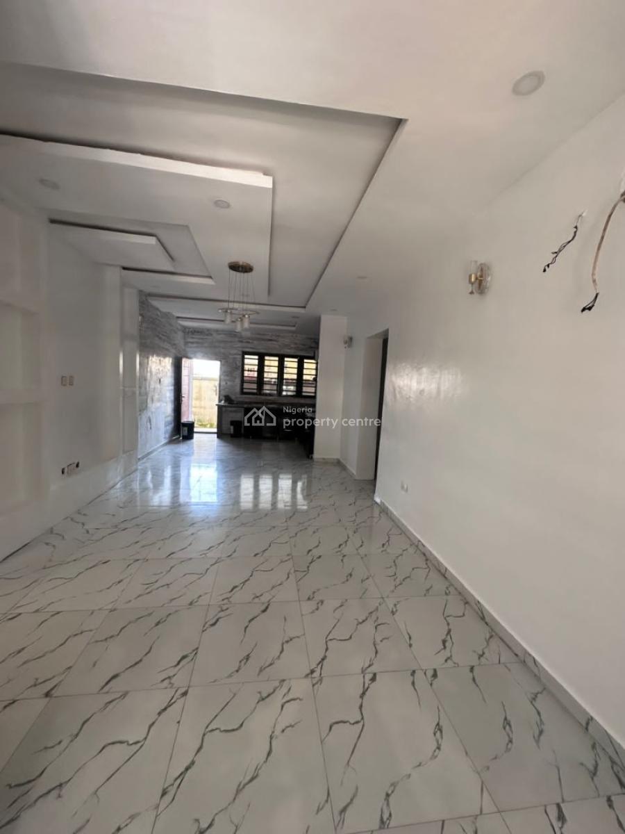 a 2 Bedroom Flat with All Rooms Ensuite on The Ground Floor, Ologolo, Lekki, Lagos, Flat / Apartment for Rent