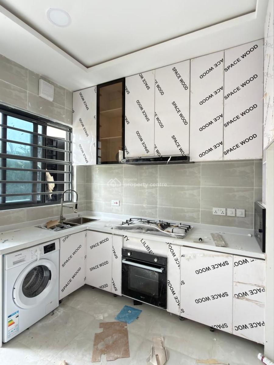 Brand New Pentfloor Apartment with Bq, Lekki Phase 1, Lekki, Lagos, Flat / Apartment for Rent