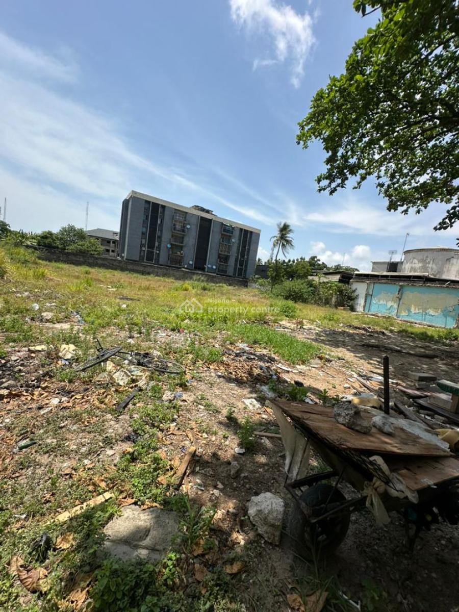 Land Measuring 2500sqm- in Vi, Victoria Island (vi), Lagos, Land for Sale