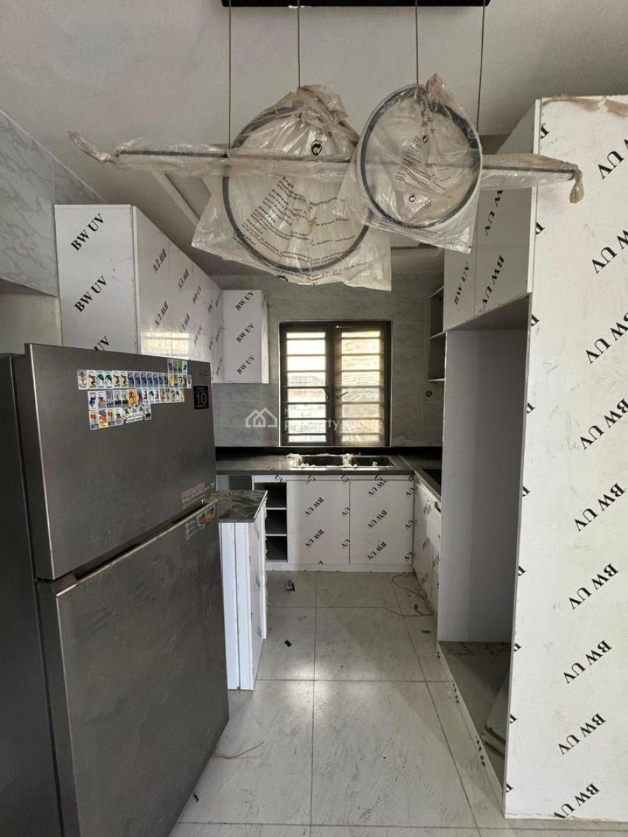 2 Bedrooms, Ologolo, Lekki, Lagos, Flat / Apartment for Rent