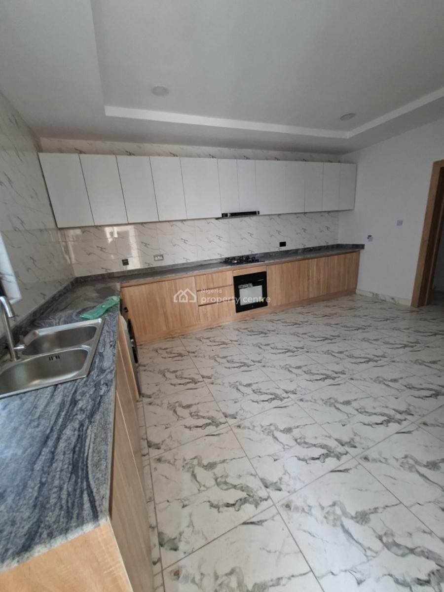 Fully Service 3bedroom Maissonette with Bq, Lekki Phase 1, Lekki, Lagos, House for Rent