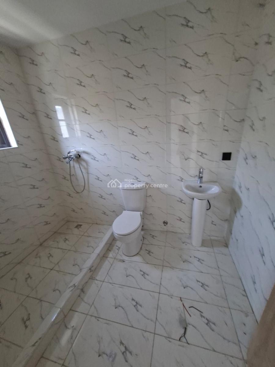 Fully Service 3bedroom Maissonette with Bq, Lekki Phase 1, Lekki, Lagos, House for Rent