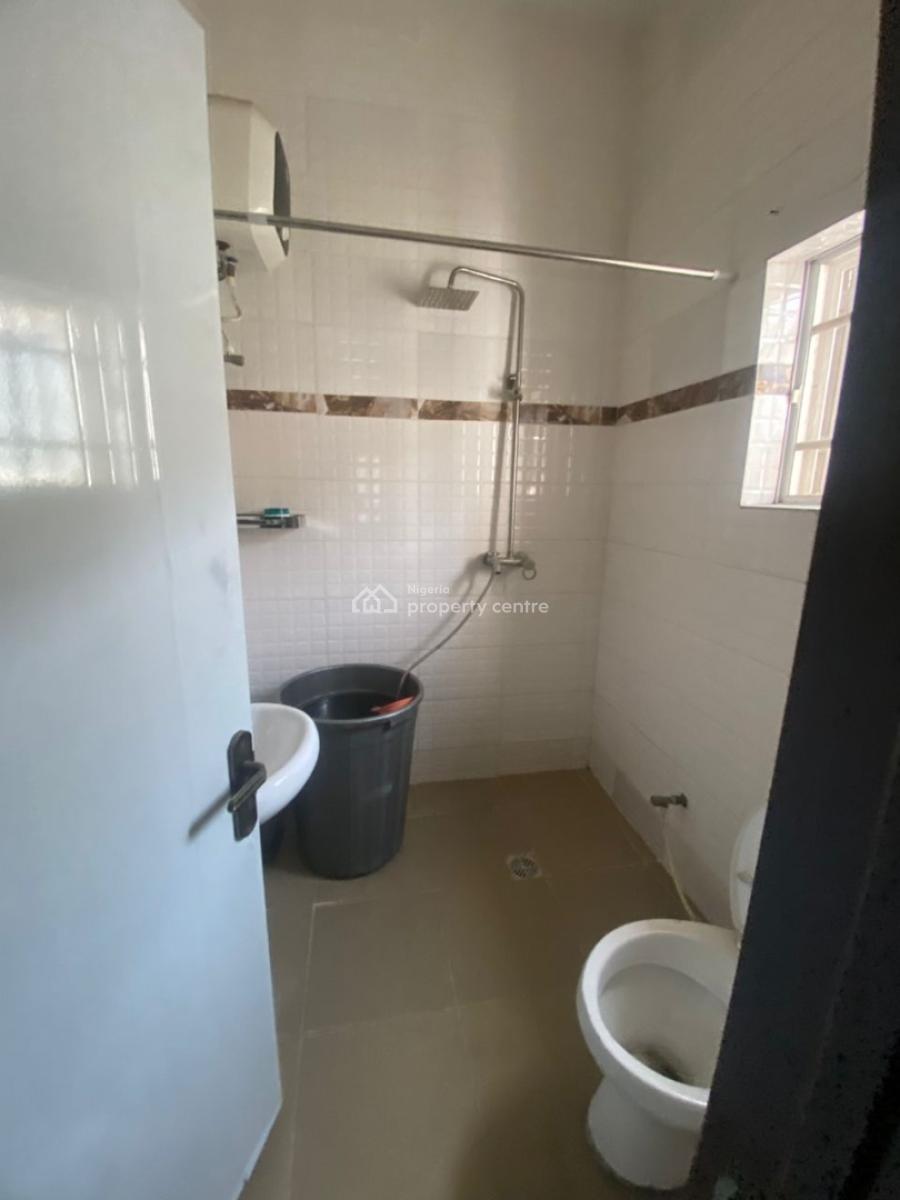 3 Bedroom Flat in a Serene Neighbourhood, Ajiran, Agungi, Lekki, Lagos, Flat / Apartment for Rent
