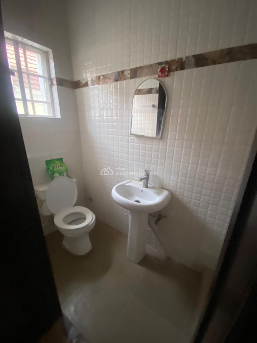 3 Bedroom Flat in a Serene Neighbourhood, Ajiran, Agungi, Lekki, Lagos, Flat / Apartment for Rent