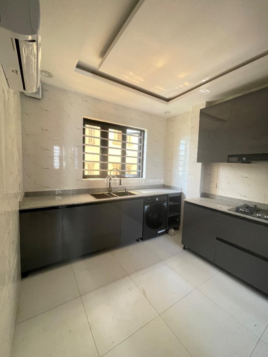 Beautifully Built 2 Bedroom Apartment, Lekki Right, Phase 1, Lekki, Lagos, Flat / Apartment for Sale