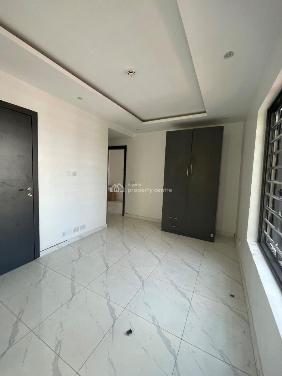 Beautifully Built 2 Bedroom Apartment, Lekki Right, Phase 1, Lekki, Lagos, Flat / Apartment for Sale