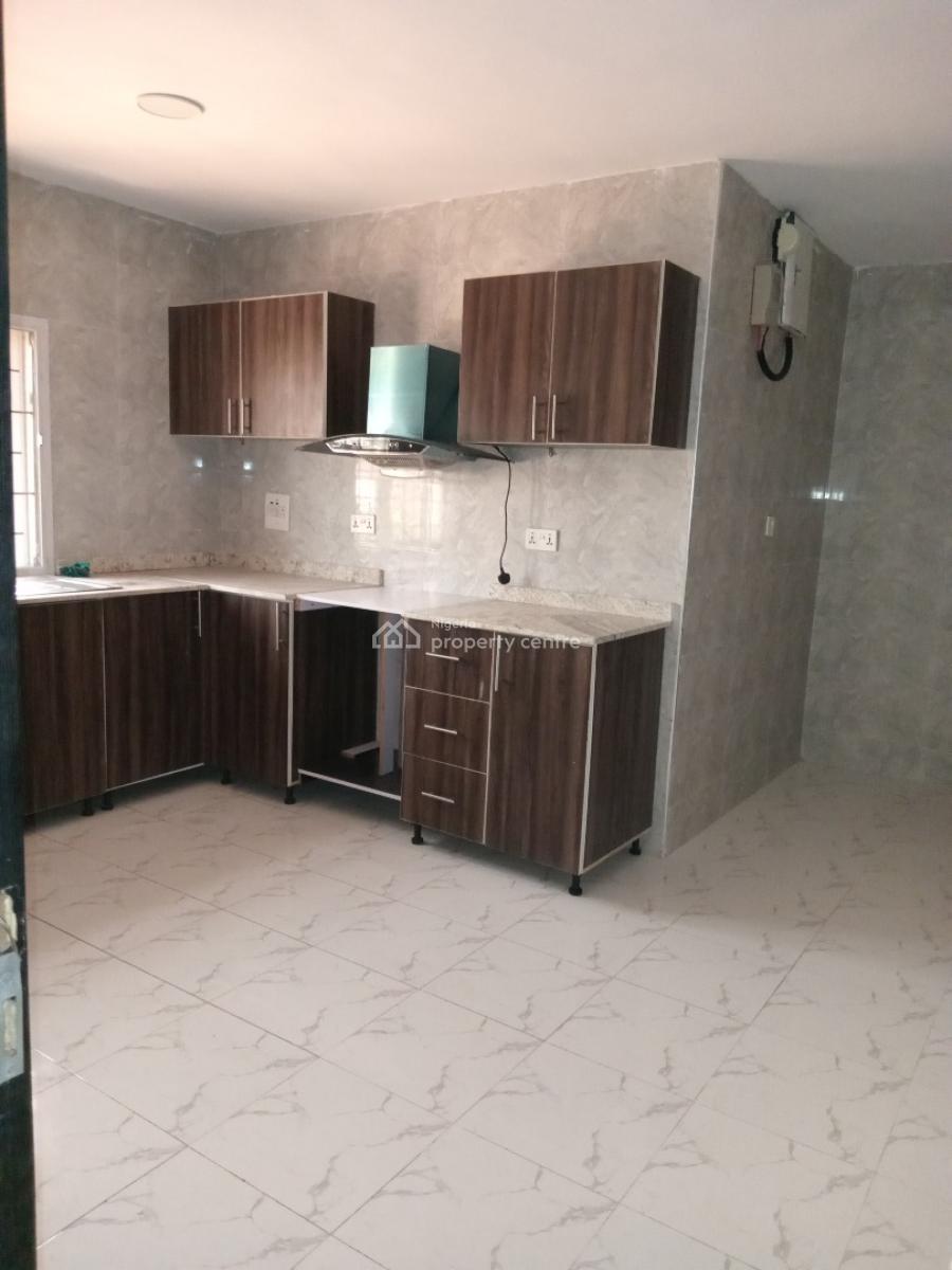 Spacious 3bedroom Flat Upstairs, Ogombo, Ajah, Lagos, Flat / Apartment for Rent