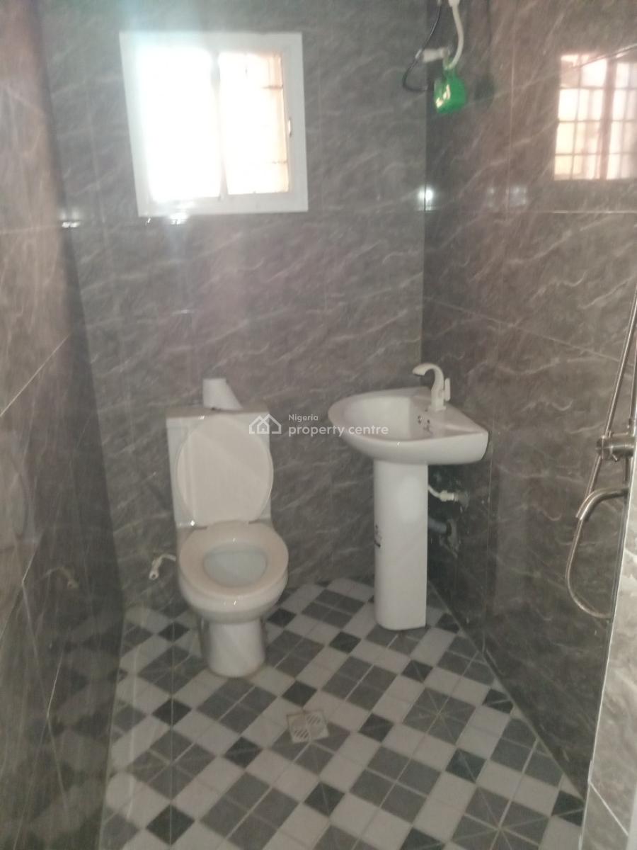 Spacious 3bedroom Flat Upstairs, Ogombo, Ajah, Lagos, Flat / Apartment for Rent