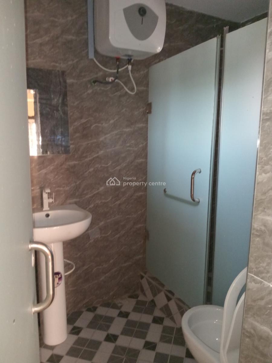 Spacious 3bedroom Flat Upstairs, Ogombo, Ajah, Lagos, Flat / Apartment for Rent