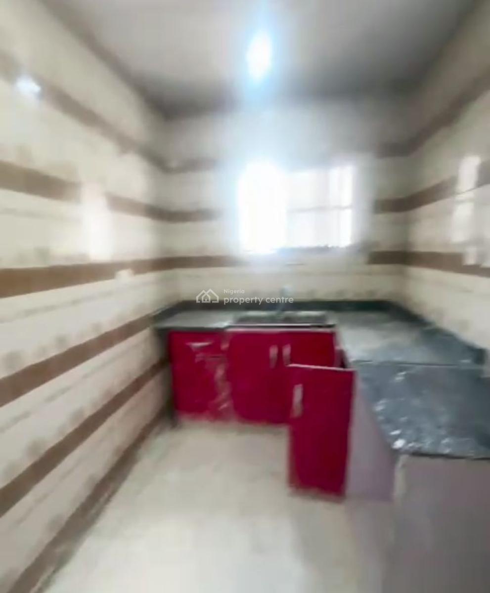 Standard Spacious 3 Bedroom Flat Upstairs, Thomas Estate, Ajah, Lagos, Flat / Apartment for Rent