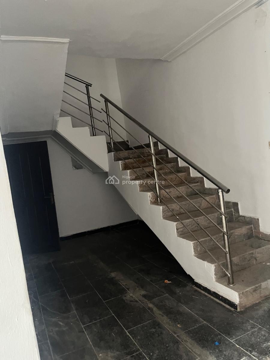 Renovated 4 Bedrooms Duplex, Bq, Self Compound, Idado Estate, Lekki, Lagos, Semi-detached Duplex for Sale