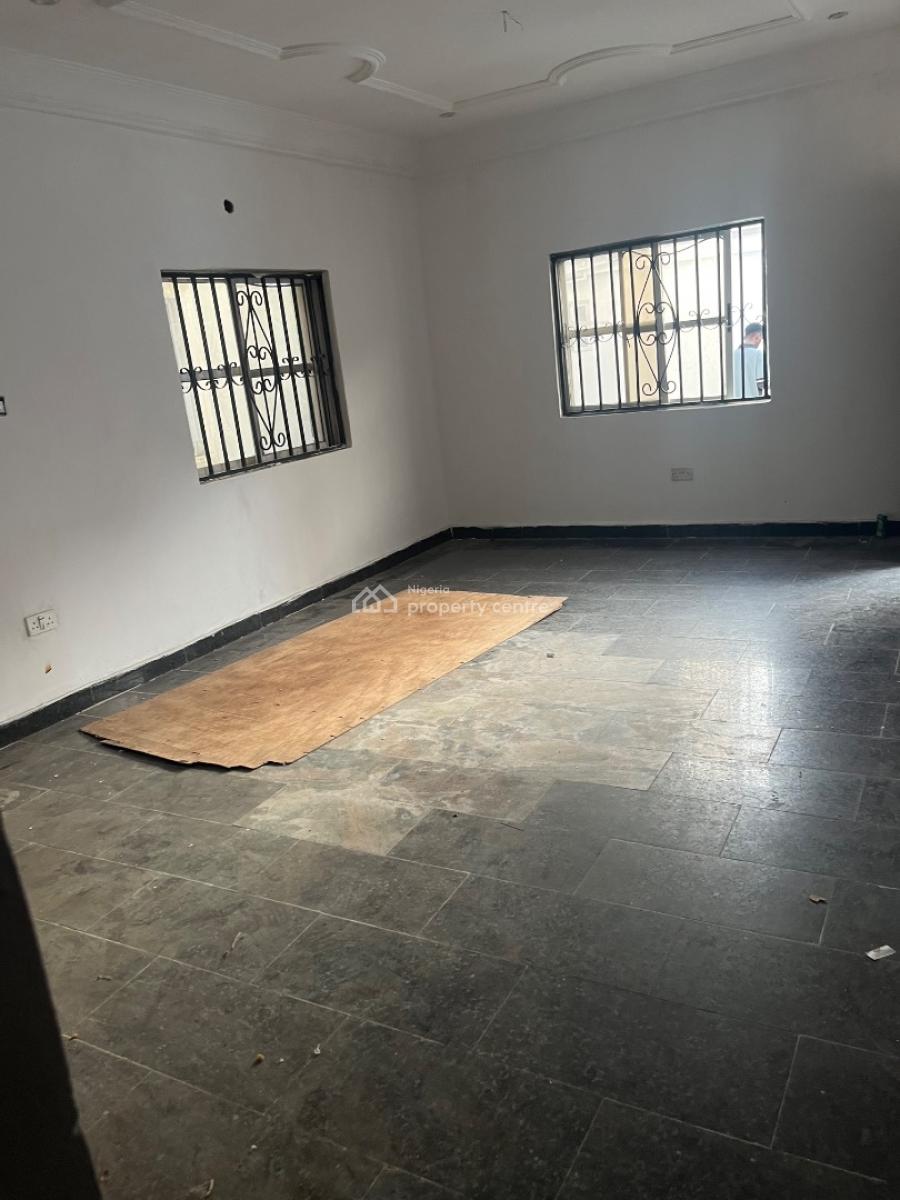 Renovated 4 Bedrooms Duplex, Bq, Self Compound, Idado Estate, Lekki, Lagos, Semi-detached Duplex for Sale
