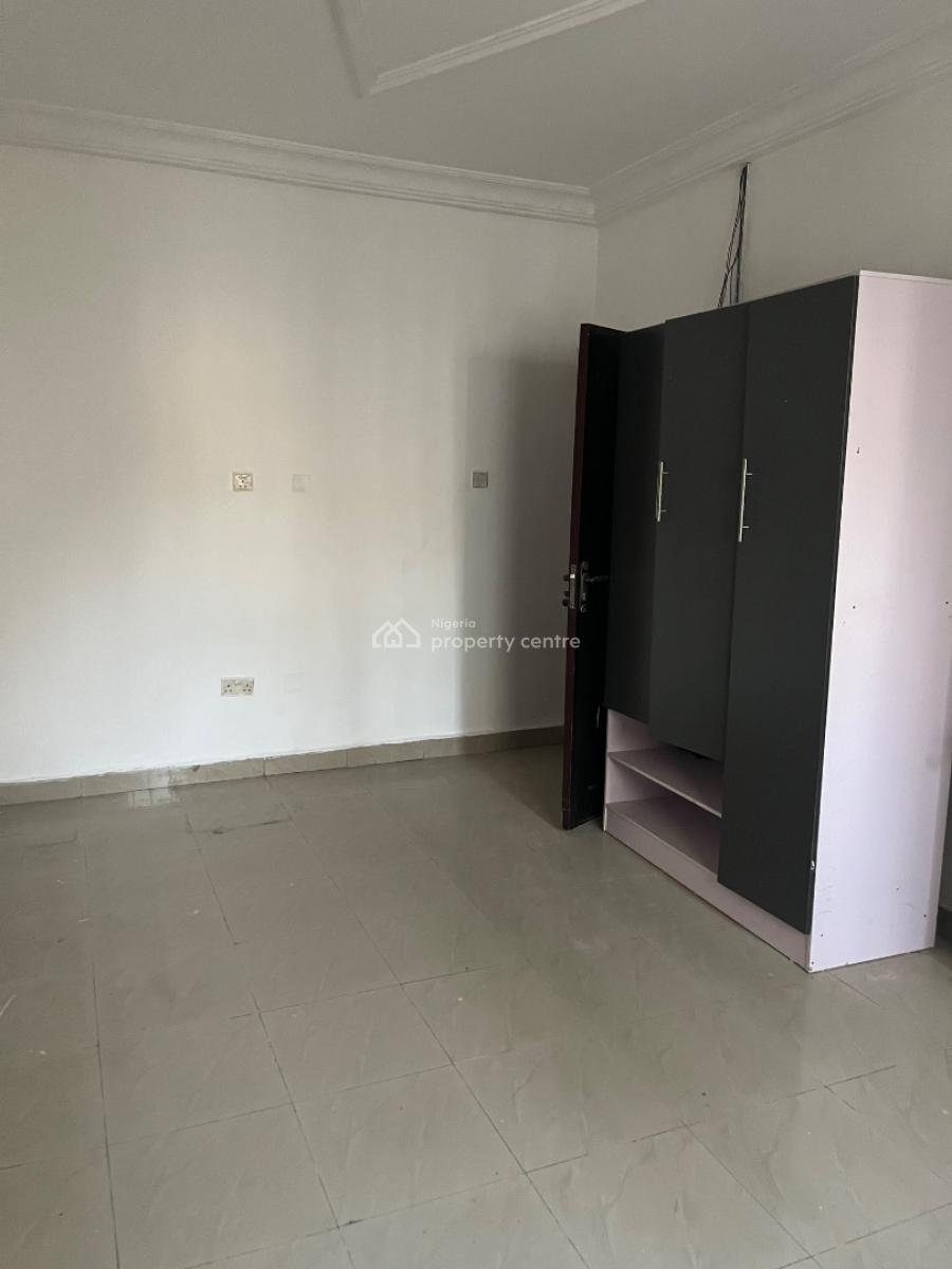 Renovated 4 Bedrooms Duplex, Bq, Self Compound, Idado Estate, Lekki, Lagos, Semi-detached Duplex for Sale