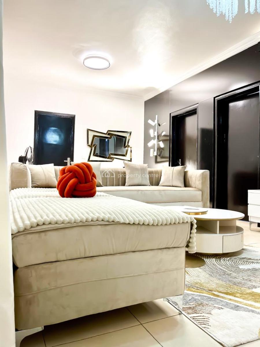 Executive 1-bedroom Apartment  Lekki Phase 1  24/7 Power  Pool, Off Admiralty Way/ Adebayo Doherty Street, Lekki Phase 1, Lekki, Lagos, Mini Flat (room and Parlour) Short Let